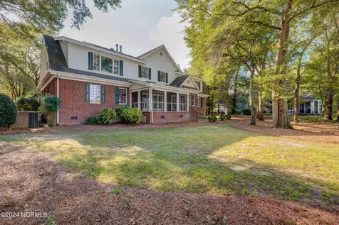 140 River Woods Drive Wallace NC 28466