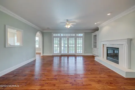 140 River Woods Drive Wallace NC 28466