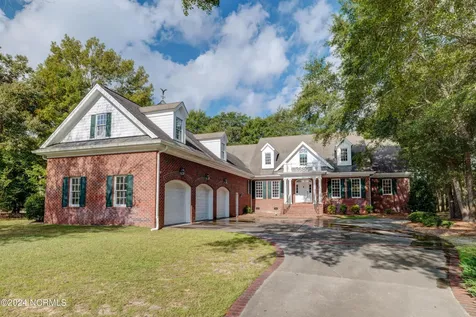 140 River Woods Drive Wallace NC 28466