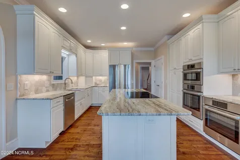 140 River Woods Drive Wallace NC 28466