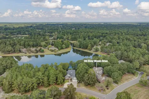 140 River Woods Drive Wallace NC 28466