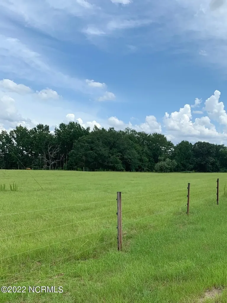 5188 Lobelia Road Vass NC 28394