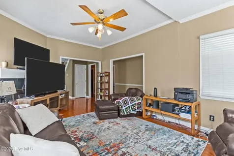 521 Airlie Road Wilmington NC 28403