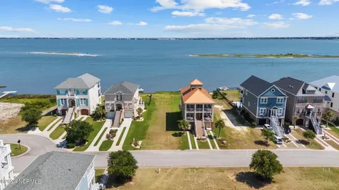 123 Hollings Court Newport NC 28570
