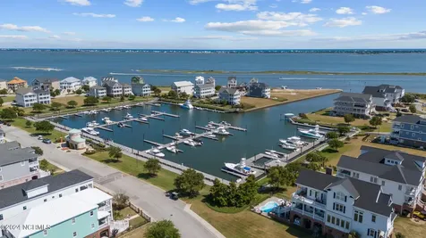 123 Hollings Court Newport NC 28570