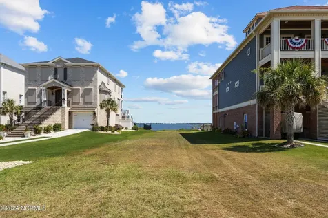 123 Hollings Court Newport NC 28570