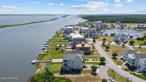 123 Hollings Court Newport NC 28570