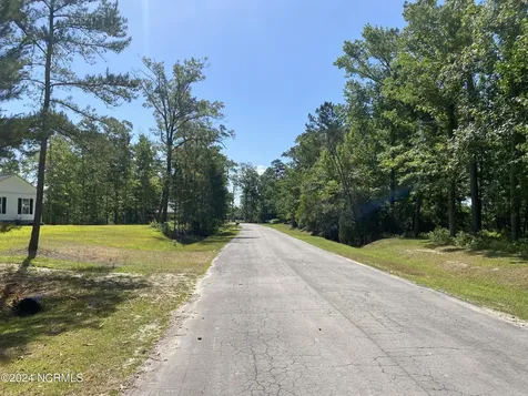 281 Winding Creek Drive Oriental NC 28571