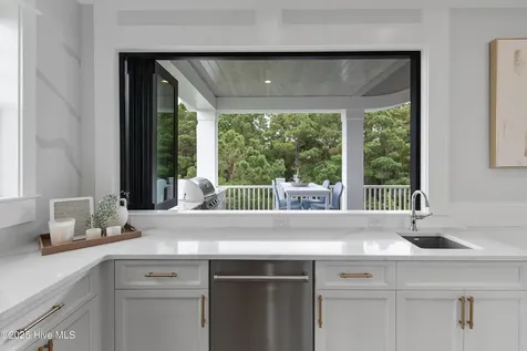 2836 Harborside Way Southport NC 28461