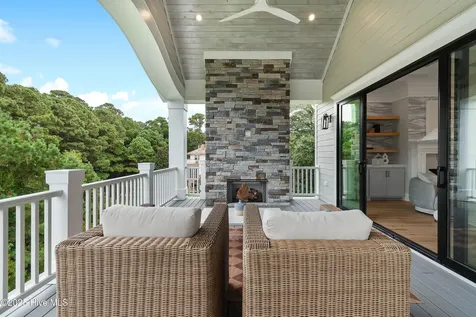 2836 Harborside Way Southport NC 28461
