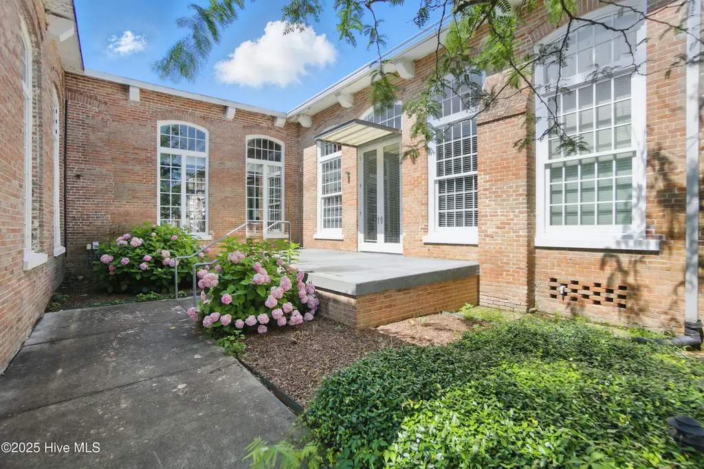 723 Mcmullan Avenue Edenton NC 27932