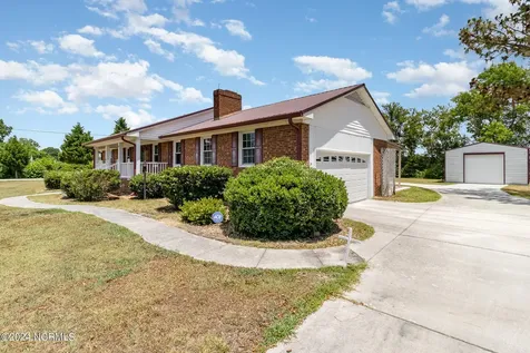 75 Lisbon Bridge Road Garland NC 28441
