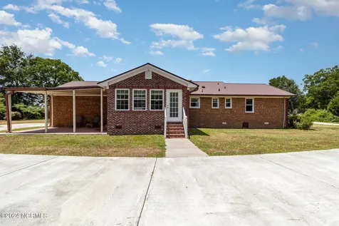 75 Lisbon Bridge Road Garland NC 28441