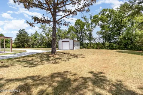 75 Lisbon Bridge Road Garland NC 28441