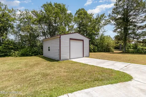 75 Lisbon Bridge Road Garland NC 28441