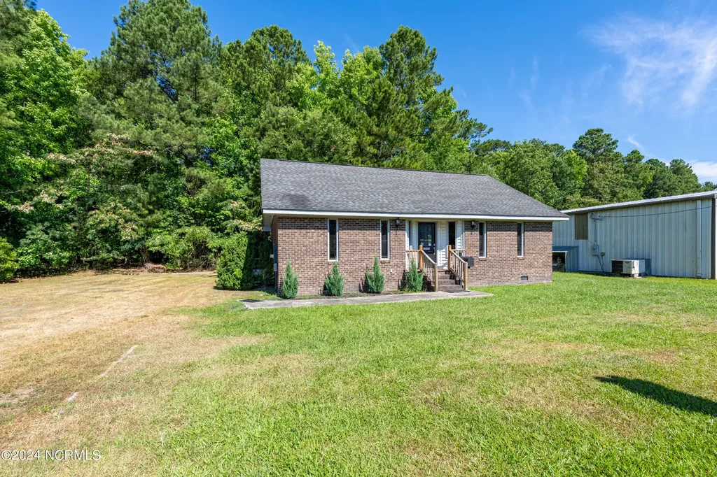 4334 S Hathaway Boulevard Rocky Mount NC 27803