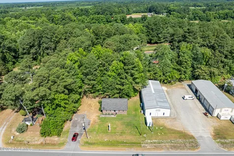 4334 S Hathaway Boulevard Rocky Mount NC 27803
