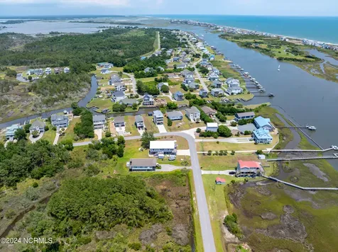 208 Waterway Drive Sneads Ferry NC 28460