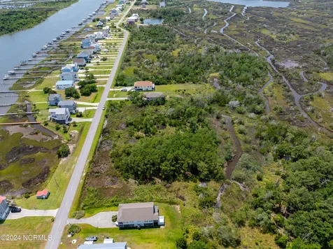 208 Waterway Drive Sneads Ferry NC 28460
