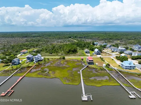 210 Waterway Drive Sneads Ferry NC 28460