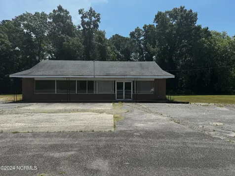 605 S Main Street Winton NC 27986