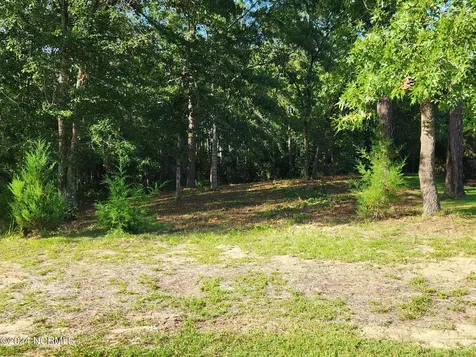 806 Cedarhurst Drive SE Bolivia NC 28422