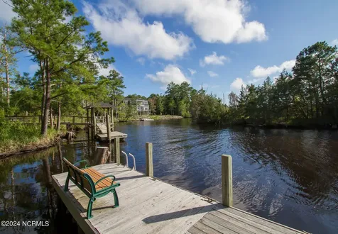806 Cedarhurst Drive SE Bolivia NC 28422