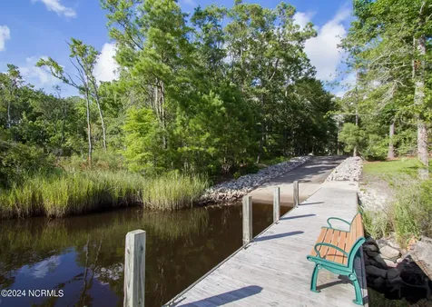 806 Cedarhurst Drive SE Bolivia NC 28422