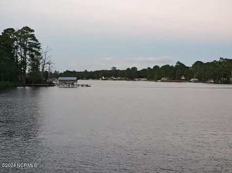 33 Mixon Creek Drive Bath NC 27808