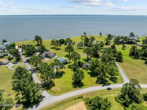 5300 Bogue Drive Oriental NC 28571