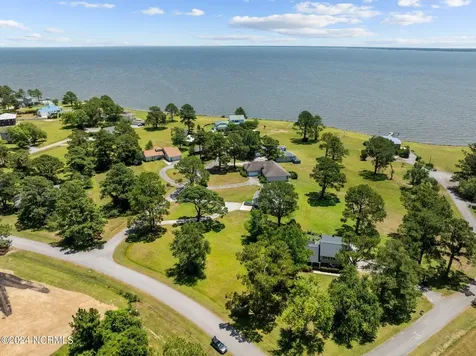 5300 Bogue Drive Oriental NC 28571