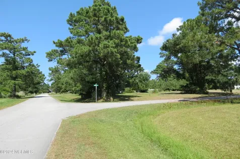 5300 Bogue Drive Oriental NC 28571