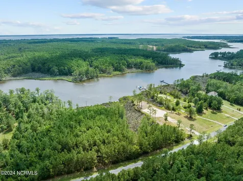 Lot 19 Bailey Pointe Drive Belhaven NC 27810