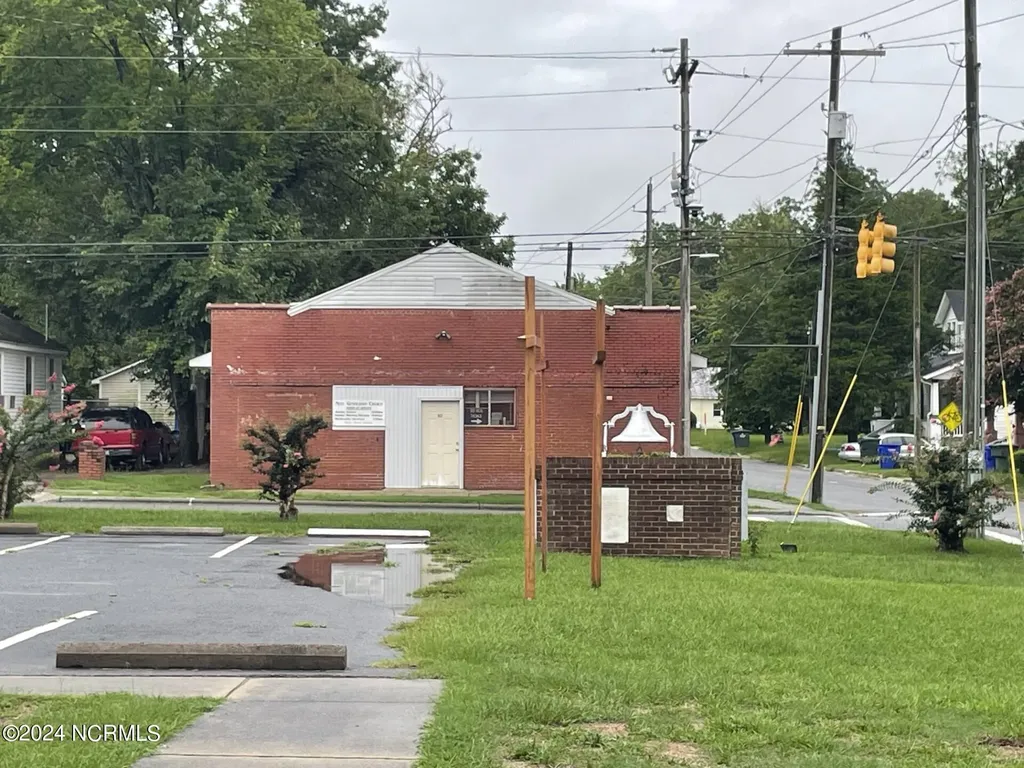 1117 W 3rd Street Greenville NC 27834