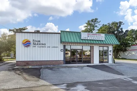 7015 Market Street Wilmington NC 28411