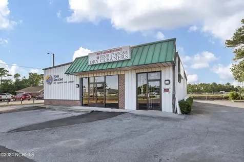7015 Market Street Wilmington NC 28411