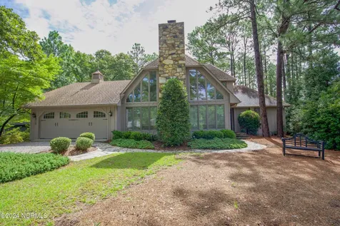 620 Diamondhead Drive S Pinehurst NC 28374