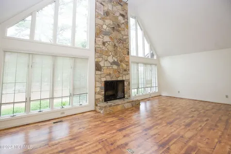 620 Diamondhead Drive S Pinehurst NC 28374