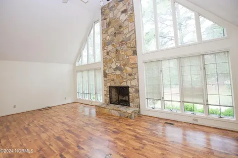 620 Diamondhead Drive S Pinehurst NC 28374