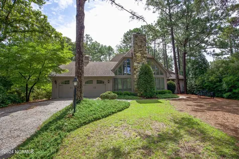 620 Diamondhead Drive S Pinehurst NC 28374