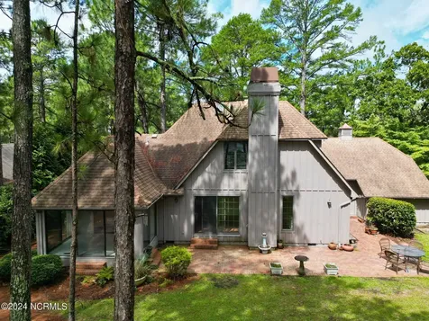 620 Diamondhead Drive S Pinehurst NC 28374