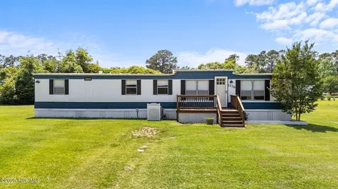 1136 &1132 Glancy Road Swansboro NC 28584
