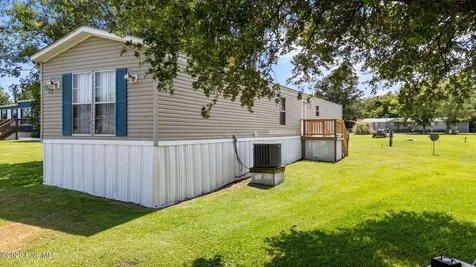 1136 &1132 Glancy Road Swansboro NC 28584