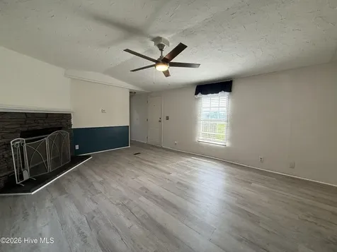 1136 &1132 Glancy Road Swansboro NC 28584