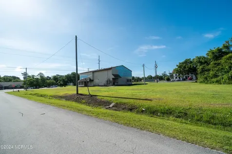 212 N 35th Street Morehead City NC 28557