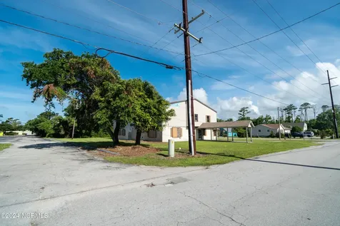 212 N 35th Street Morehead City NC 28557