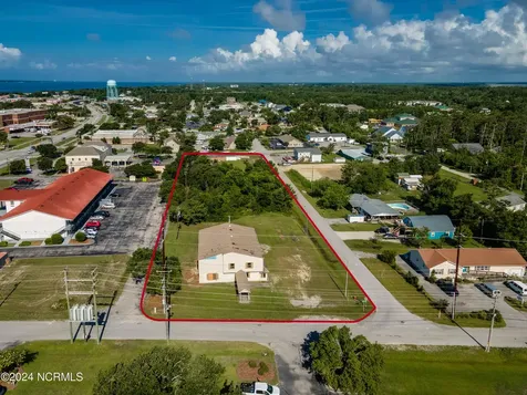 212 N 35th Street Morehead City NC 28557