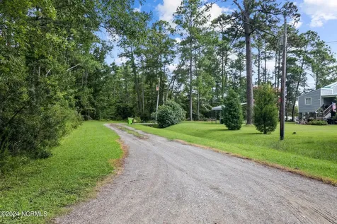 000 Blue Heron Drive Bayboro NC 28515