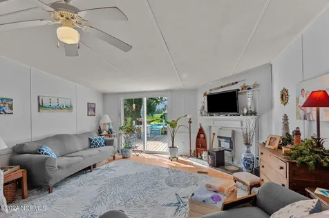 110 Norfleet Shores Road Belhaven NC 27810
