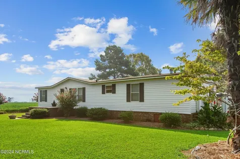 110 Norfleet Shores Road Belhaven NC 27810